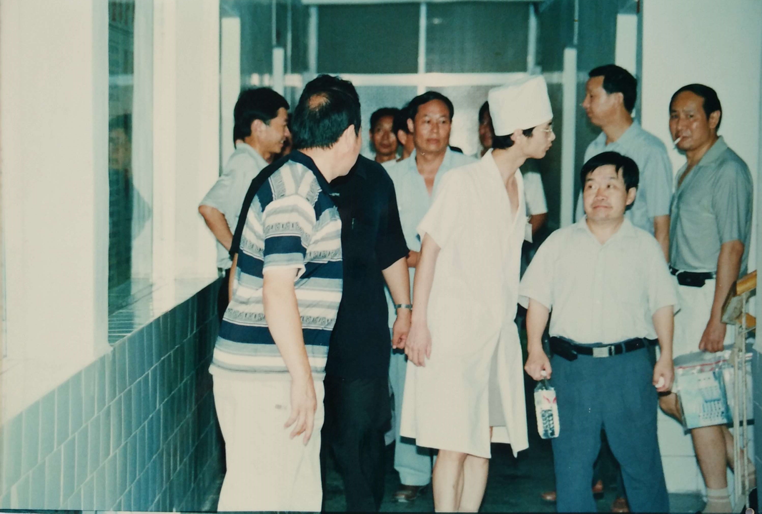 2002年6月，上级部门检查指导工作.jpg